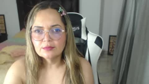 samy_vsn online show from February 18, 12:37 am