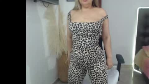 samy_vsn online show from November 29, 6:55 pm