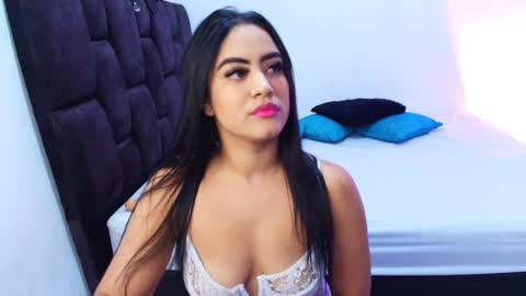 Snapshot of samyrosss6 chatting on February 10, 11:13 pm Samy online show from February 10, 11:13 pm