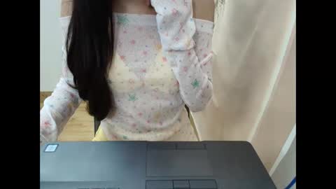 sana_2k online show from April 8, 2:33 am