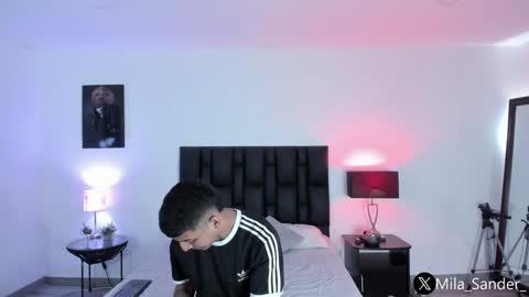 Snapshot of sander_mila chatting on December 31, 1:08 pm MilaSander online show from December 31, 1:08 pm