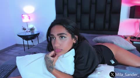 Snapshot of sander_mila chatting on January 5, 11:33 pm MilaSander online show from January 5, 11:33 pm