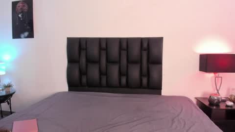 Snapshot of sander_mila chatting on January 24, 8:22 pm MilaSander online show from January 24, 8:22 pm