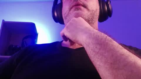 Sanders online show from November 6, 1:28 am