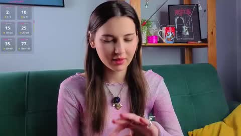 Snapshot of sandili chatting on February 6, 2:16 am Isabel but you can call me Bella online show from February 6, 2:16 am