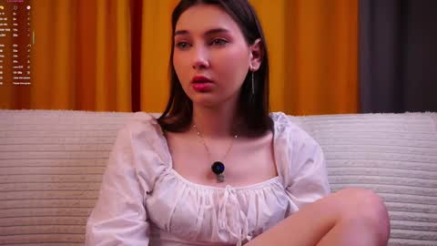 Snapshot of sandili chatting on March 4, 1:22 am Isabel but you can call me Bella online show from March 4, 1:22 am