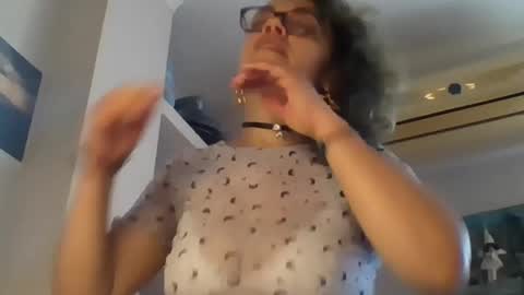 Sandra online show from May 25, 2:12 pm
