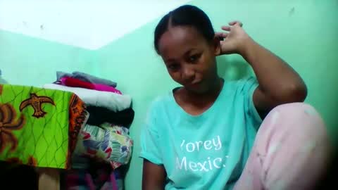 sandra1253099 online show from November 7, 7:52 am