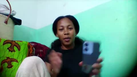 Snapshot of sandra1253099 chatting on December 21, 6:48 pm sandra1253099 online show from December 21, 6:48 pm