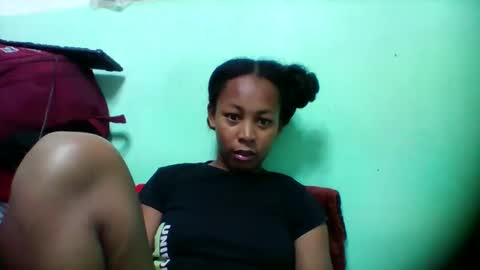 Snapshot of sandra1253099 chatting on December 23, 7:17 am sandra1253099 online show from December 23, 7:17 am