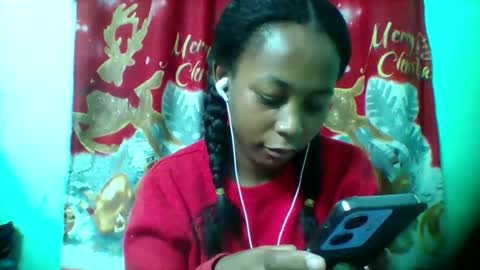 Snapshot of sandra1253099 chatting on January 18, 6:23 pm sandra1253099 online show from January 18, 6:23 pm