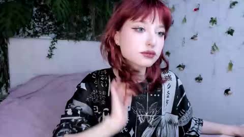 Snapshot of sandra_crazy chatting on February 25, 11:14 pm ElizaNik online show from February 25, 11:14 pm