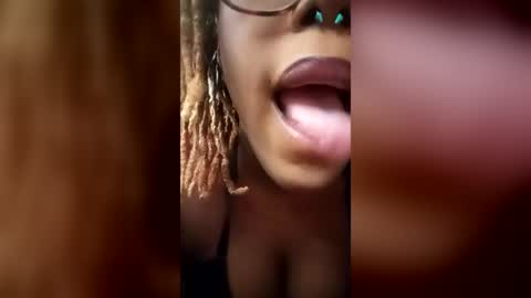 sandra_princess18 online show from July 21, 10:34 pm