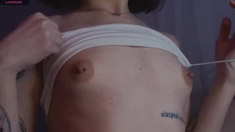 Snapshot of sandraboyl chatting on February 3, 2:53 am Sandy online show from February 3, 2:53 am