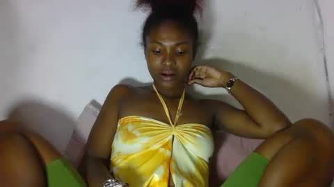 sandricaaa online show from March 25, 10:49 pm