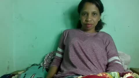 sandrinah788632 online show from August 1, 7:13 pm