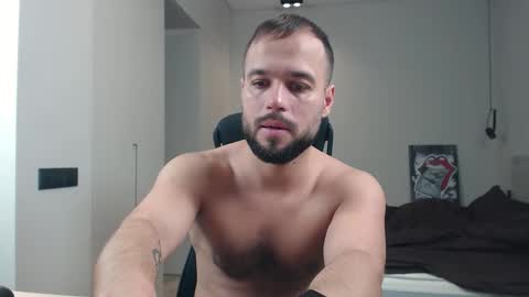 Snapshot of sandro_best chatting on March 3, 9:48 am DeAlex online show from March 3, 9:48 am