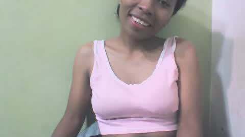 Snapshot of sandy735579 chatting on February 3, 7:24 am sandy735579 online show from February 3, 7:24 am