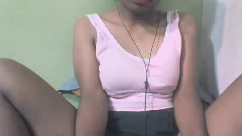 Snapshot of sandy735579 chatting on February 4, 3:07 pm sandy735579 online show from February 4, 3:07 pm