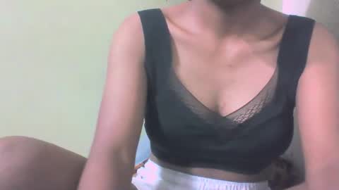 Snapshot of sandy735579 chatting on February 12, 6:14 pm sandy735579 online show from February 12, 6:14 pm