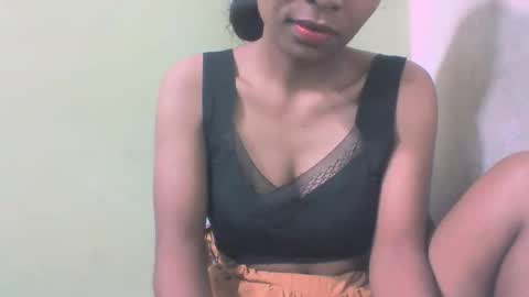 Snapshot of sandy735579 chatting on February 15, 8:46 am sandy735579 online show from February 15, 8:46 am