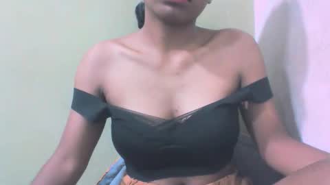 Snapshot of sandy735579 chatting on February 19, 4:19 am sandy735579 online show from February 19, 4:19 am