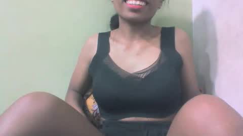 Snapshot of sandy735579 chatting on February 24, 5:00 pm sandy735579 online show from February 24, 5:00 pm