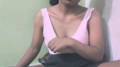 Snapshot of sandy735579 chatting on March 2, 7:21 pm sandy735579 online show from March 2, 7:21 pm