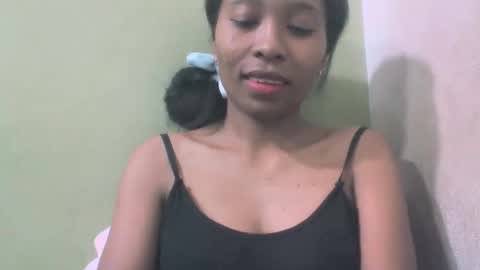 sandy735579 online show from May 24, 7:35 am