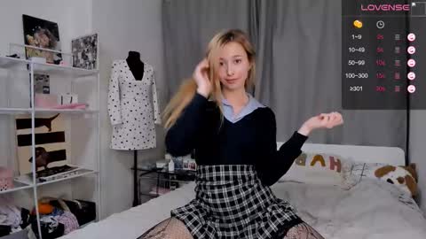 Sandy online show from November 22, 3:55 pm