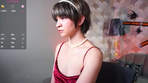 Viola  online show from November 1, 8:44 pm