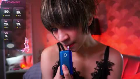 Viola  online show from November 4, 9:47 pm