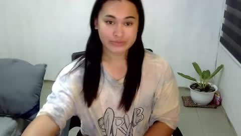 Snapshot of sangre_danaya chatting on October 19, 6:47 am DANAYA online show from October 19, 6:47 am