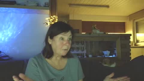 sanroom online show from November 25, 3:56 pm