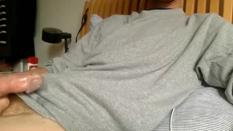 Snapshot of sansha0590 chatting on October 6, 3:42 pm sansha0590 online show from October 6, 3:42 pm