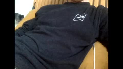 Snapshot of sansha1305 chatting on March 1, 12:45 am sansha1305 online show from March 1, 12:45 am