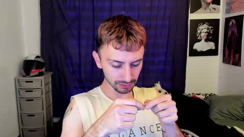 Snapshot of santi_mateo chatting on January 18, 10:57 pm Santi online show from January 18, 10:57 pm