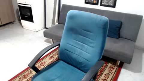 santi_ss online show from December 14, 3:17 pm