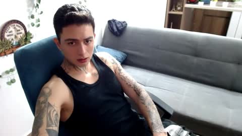 santi_ss online show from April 5, 2:42 am