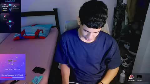 santi online show from February 11, 7:30 pm