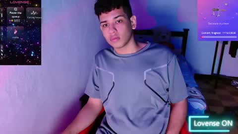 santi online show from April 13, 9:09 pm