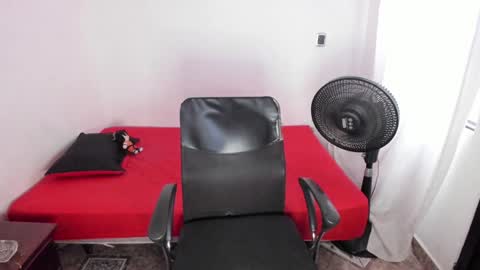 Julius Novachrono  online show from January 21, 8:32 pm