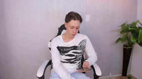 Julius Novachrono  online show from September 9, 7:13 pm