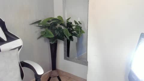 Julius Novachrono  online show from September 19, 7:58 pm