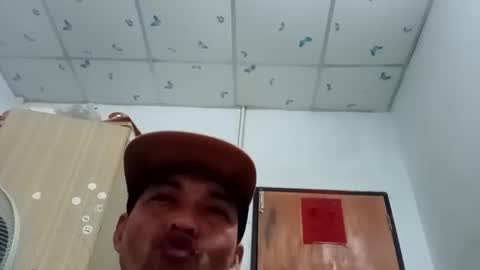 Snapshot of santichai561323 chatting on February 6, 1:38 am santichai561323 online show from February 6, 1:38 am