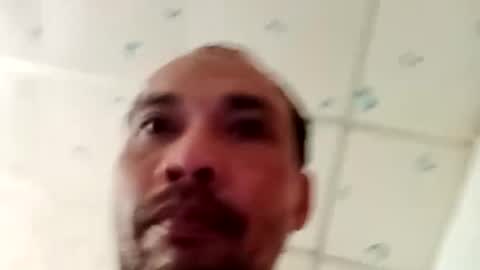 Snapshot of santichai561323 chatting on February 12, 6:51 am santichai561323 online show from February 12, 6:51 am