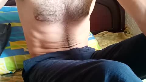 Snapshot of santifun33 chatting on December 12, 4:32 pm Santiago online show from December 12, 4:32 pm