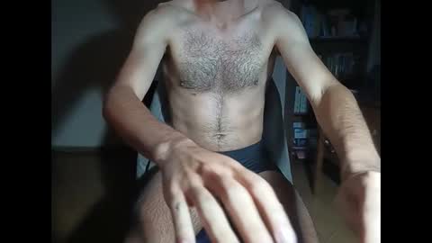 Snapshot of santifun33 chatting on March 4, 5:00 am Santiago online show from March 4, 5:00 am