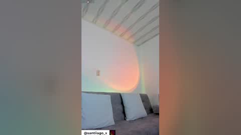 SANTIAGO online show from March 21, 1:21 am