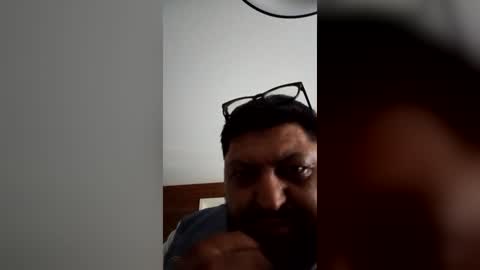 Snapshot of santos3500 chatting on July 19, 6:44 pm santos3500 online show from July 19, 6:44 pm
